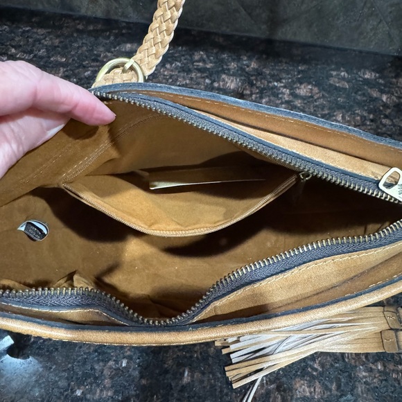 Patricia Nash cross body - Picture 3 of 6